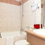 Pierre Nicole Hotel 2*