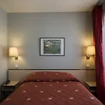 Pierre Nicole Hotel Paris