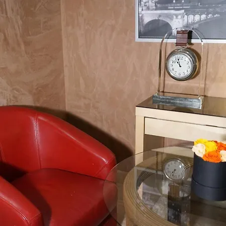 Pierre Nicole Hotel Paris