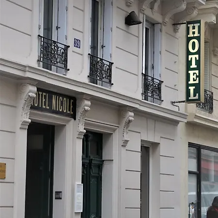Pierre Nicole Hotel 2*