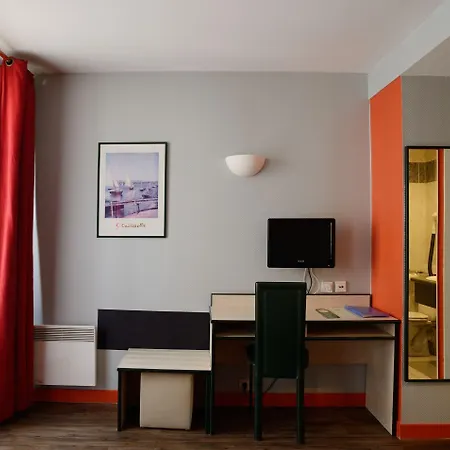 Pierre Nicole 2* Paris