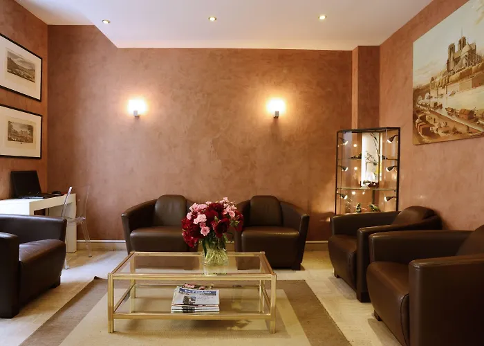 オテル ピエール ニコール ホテル 2*