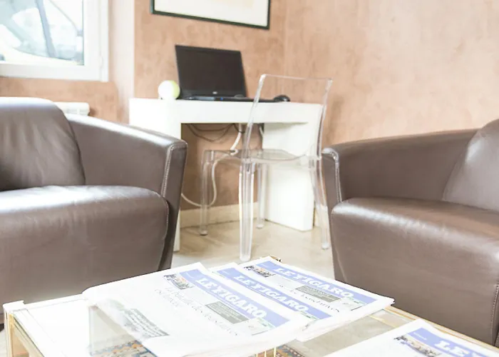 オテル ピエール ニコール 2*