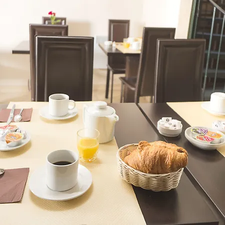 Pierre Nicole 2* Paris