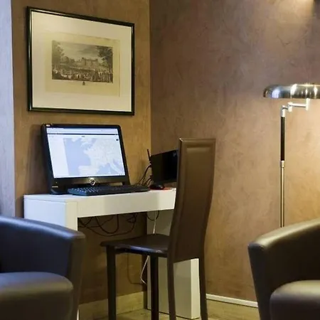 Hotel Pierre Nicole 2*