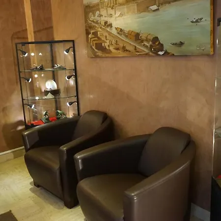 Pierre Nicole 2* Paris