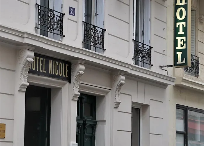 Pierre Nicole Hotel 2*