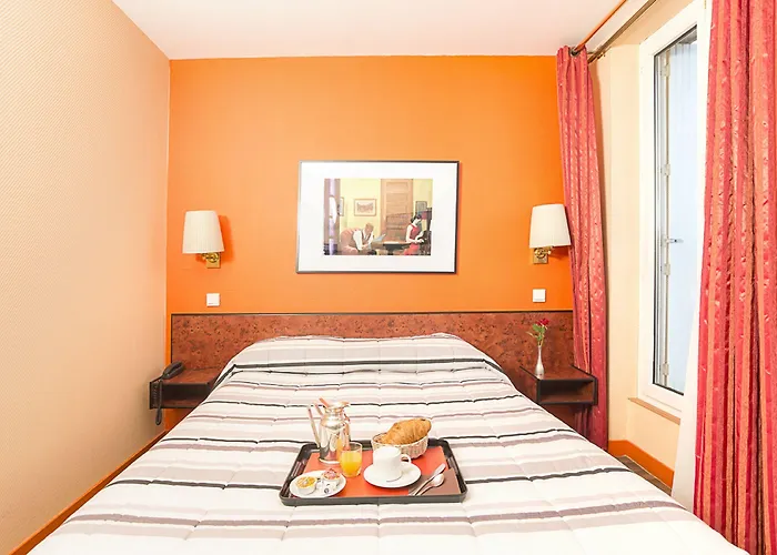 Pierre Nicole Hotel 2*