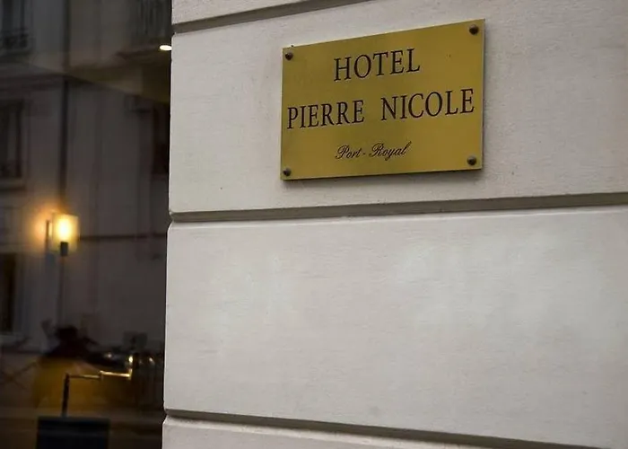 Hotel Pierre Nicole Paris