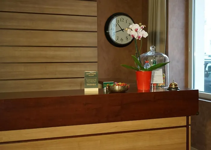 オテル ピエール ニコール ホテル パリ